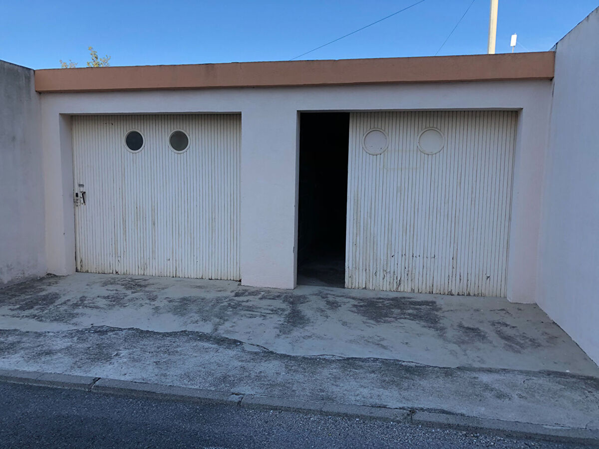 Location Garage Saint-Cyr-sur-Mer